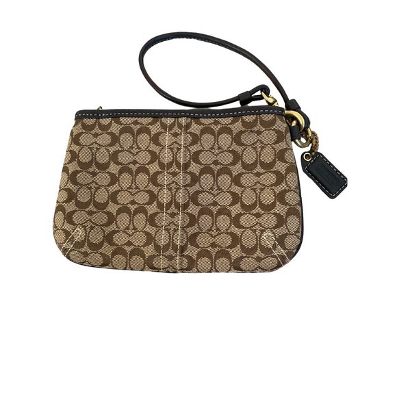 Coach - Picture 4 of 6